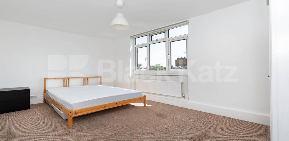 			3 Bedroom, 1 bath, 1 reception Flat			 Maitland Park Road, Camden